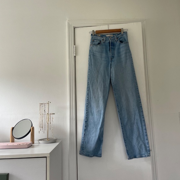 NWOT: Levi's Ribcage Full-Length Jeans - Picture 2 of 5